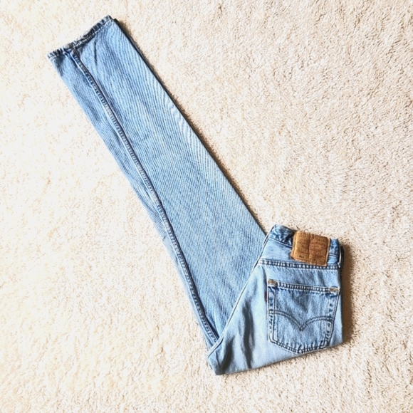 Levi's Denim - 2x HP🎊🦋HP🦋🎊LEVI'S VINTAGE 501 BUTTONFLY JEANS